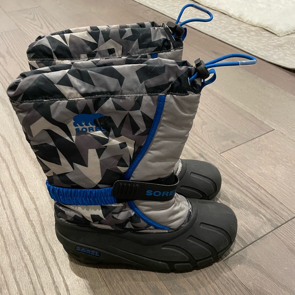 Big Boy’s Size 5 Sorel Snow Boots Rain Boots